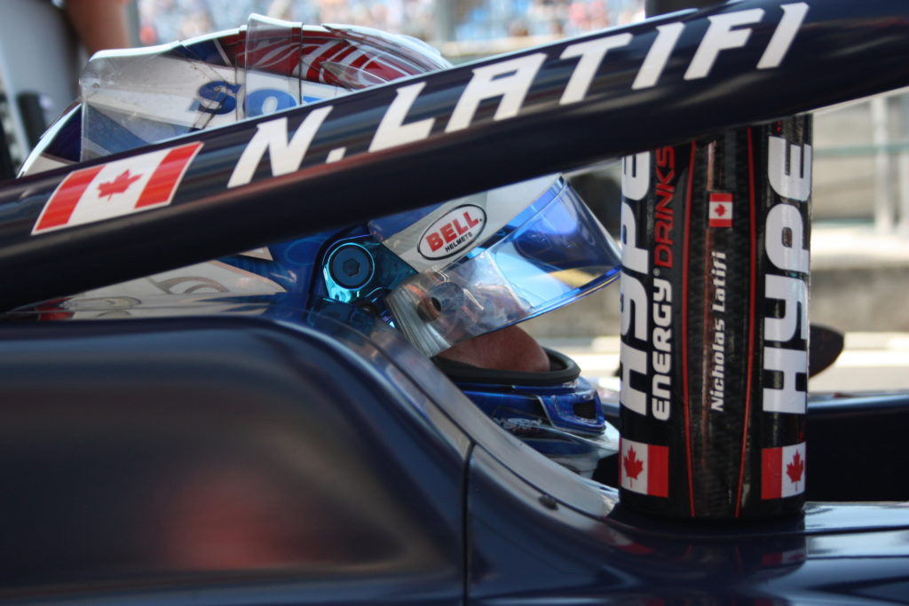 První závod F2 v Barceloně: Zvítězil Latifi, první body pro Charouzova Ilotta