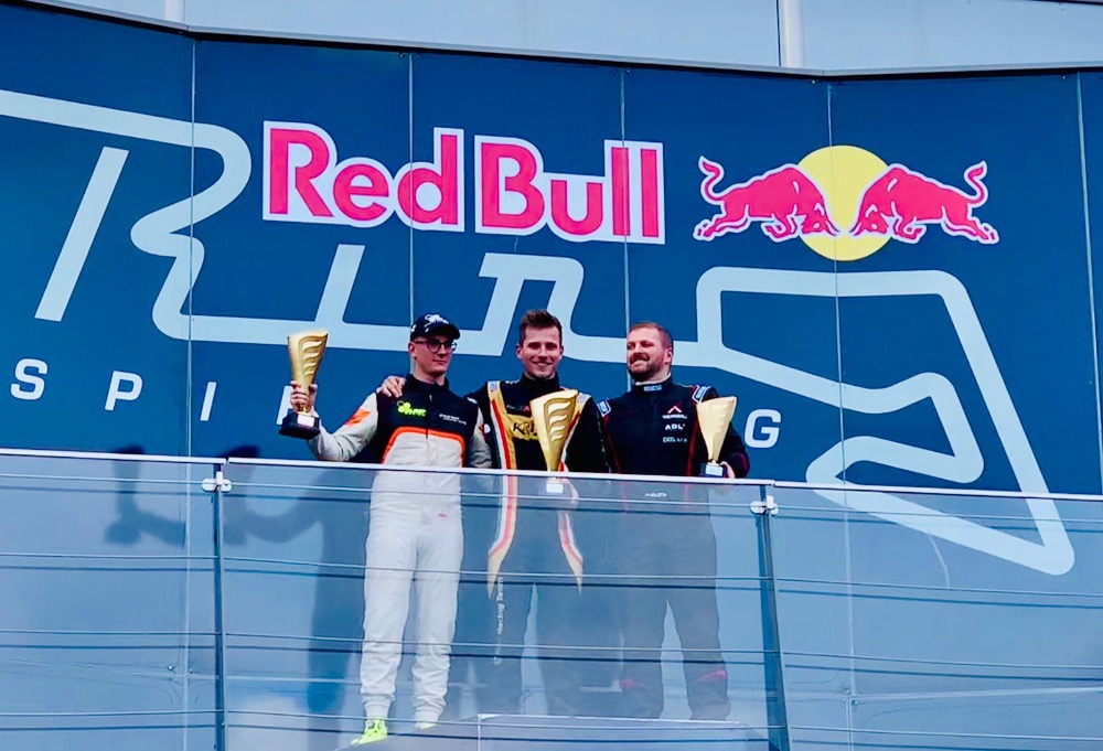 Chlad junior na Red Bull Ringu: Boj o vítězství, pak havárie
